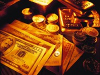 1251094629_the_financial_crisis_wallpaper_gold_gold_and_money.jpg