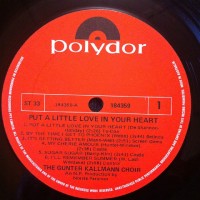 side-1-1968-the-gunter-kallmann-choir---put-a-little-love-in-your-heart