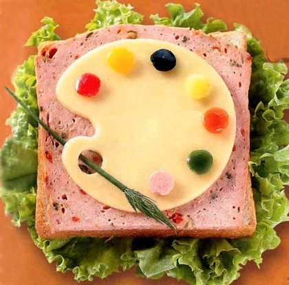 бутерброд с колбасой и сыром.jpg
