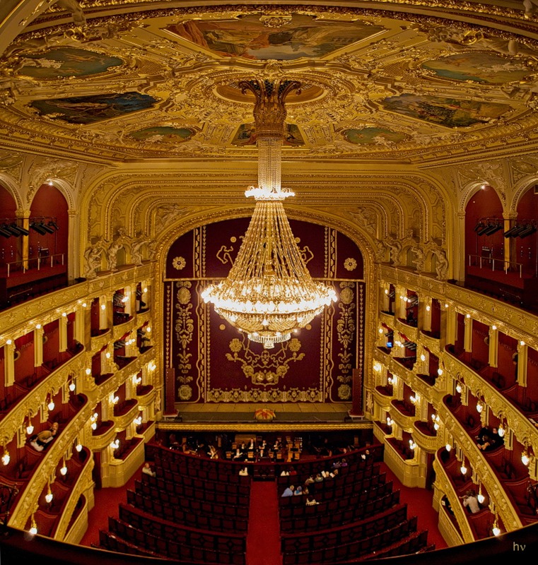 Одесский театр