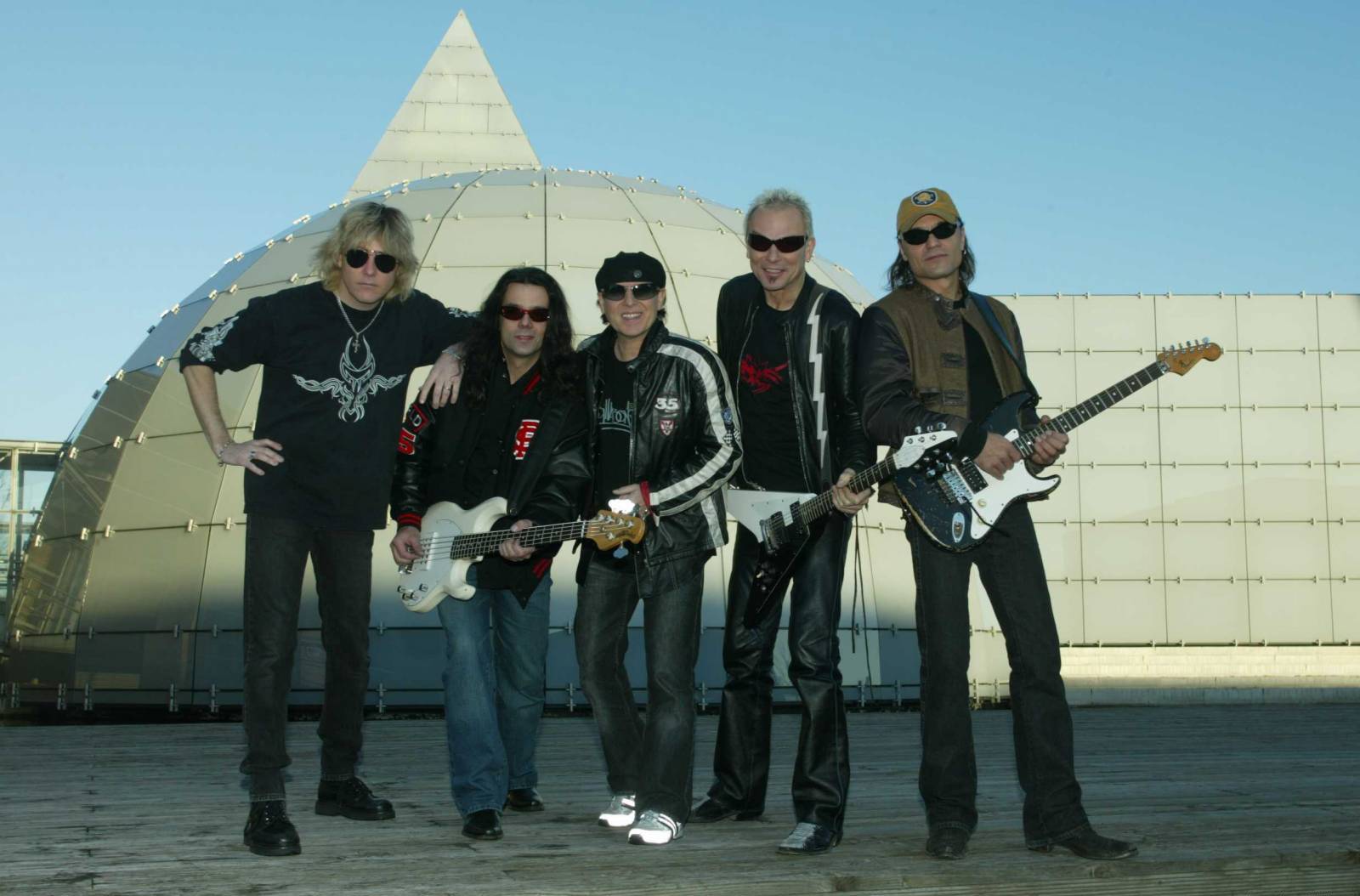 Лучшие песни группы парк горького. Скорпионс. Scorpions рок-группа. Скорпионс фото группы. Scorpions 2004.