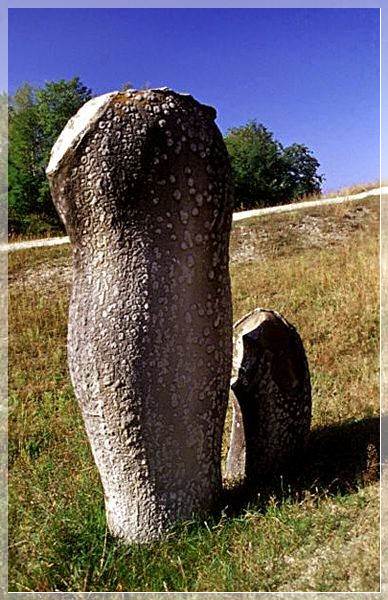 Трованты – живые камни из Румынии At700175395