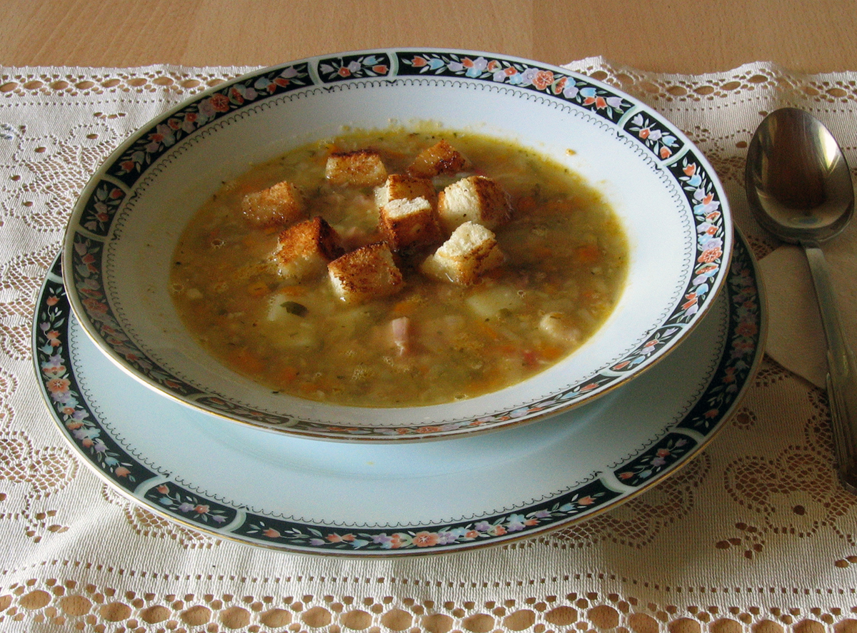 Гороховый суп с мятой и свиной рулькой пошаговый рецепт с видео и фото – Европейская кухня: Супы