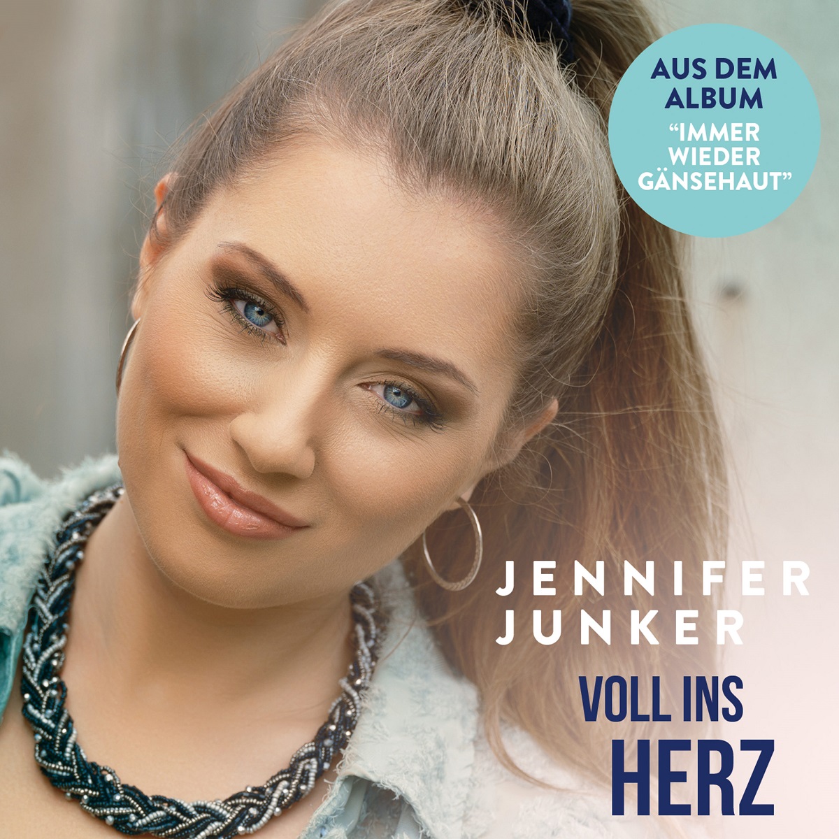 Jennifer Junker - Voll ins Herz (2023) 