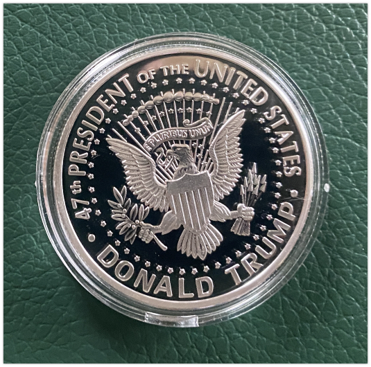 монета Трамп