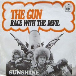 The Gun - 1968 Race With The Devil EP CBS 3764 front.jpg