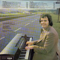 back-1974-the-tony-hatch-orchestra---hit-the-road-to-themeland