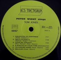 -peter-wight-sings-tom-jones-1970-02