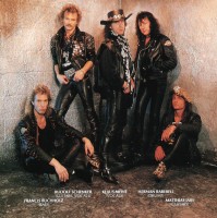 scorpions---the-platinum-collection---inside