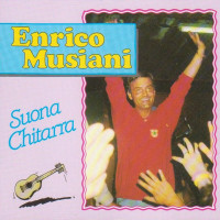 enrico-musiani---suona-chitarra