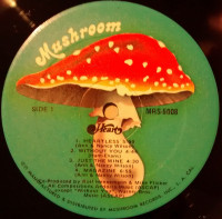 r-4145421-1505851819-1148