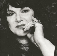 r-13900856-1744158646-7169