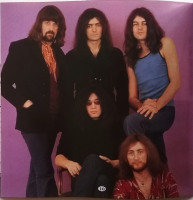 r-2007627-1536046735-5914