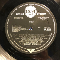 r-4538389-1615665570-1065