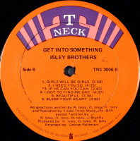 r-12230692-1531452736-3356