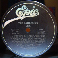 r-1832089-1254942624