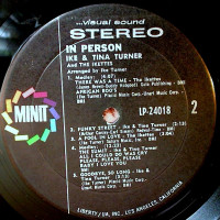 r-2911166-1306878861