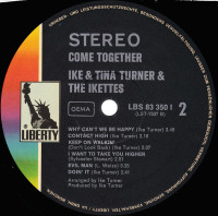 r-1580776-1430813979-7532