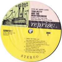 r-3249388-1360843369-8365