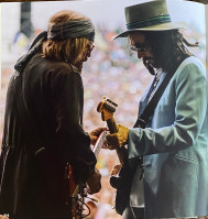 r-12753874-1762562552-7109