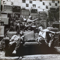 r-12753874-1762562569-1574