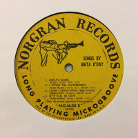 r-13694549-1702126990-3706