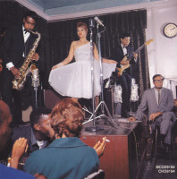 r-8587334-1464599701-6954