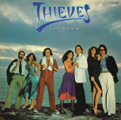 r-5124666-1513632062-1381