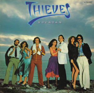 r-5124666-1513632062-1381