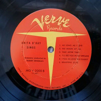 r-6569362-1422200359-1057