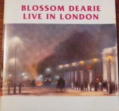 r-14385916-1574340281-7126