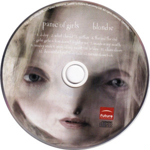 panic-of-girls-2011-04