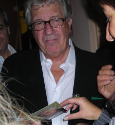 peppino_di_capri_a_torino,_dopo_il_concerto_al_teatro_alfieri_del_20_ottobre_2008