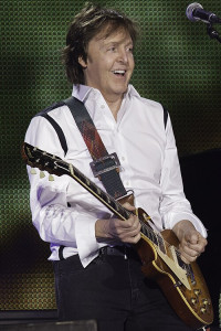 paul_mccartney_-_out_there_concert_-_140420-5941-jikatu_(13950091384)