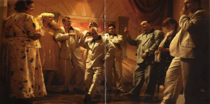 poshil-kostyumchik-novenkiy-1996-03