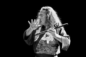 kitaro_with_flute
