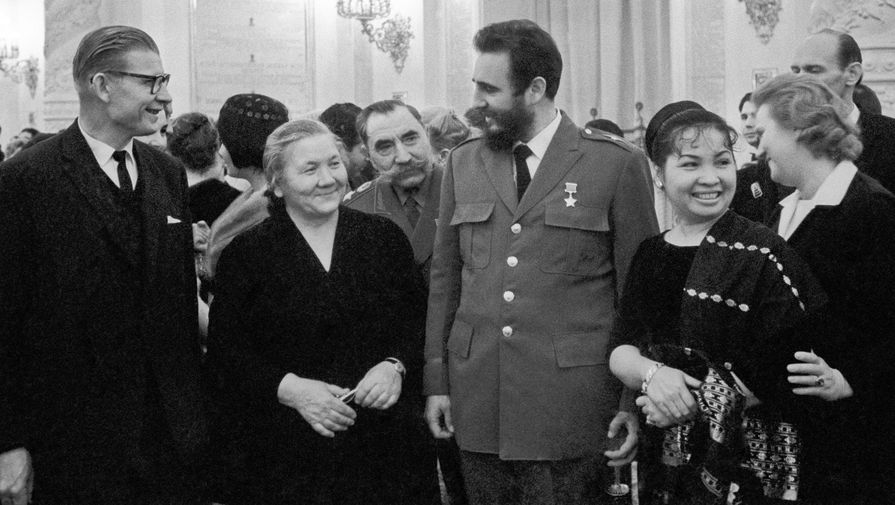 Нина Петровна Хрущёва. Нина Кухарчук Хрущева. Нина Петровна Кухарчук-Хрущёва жена Хрущёва. Никита Сергеевич Хрущёв и Нина Кухарчук